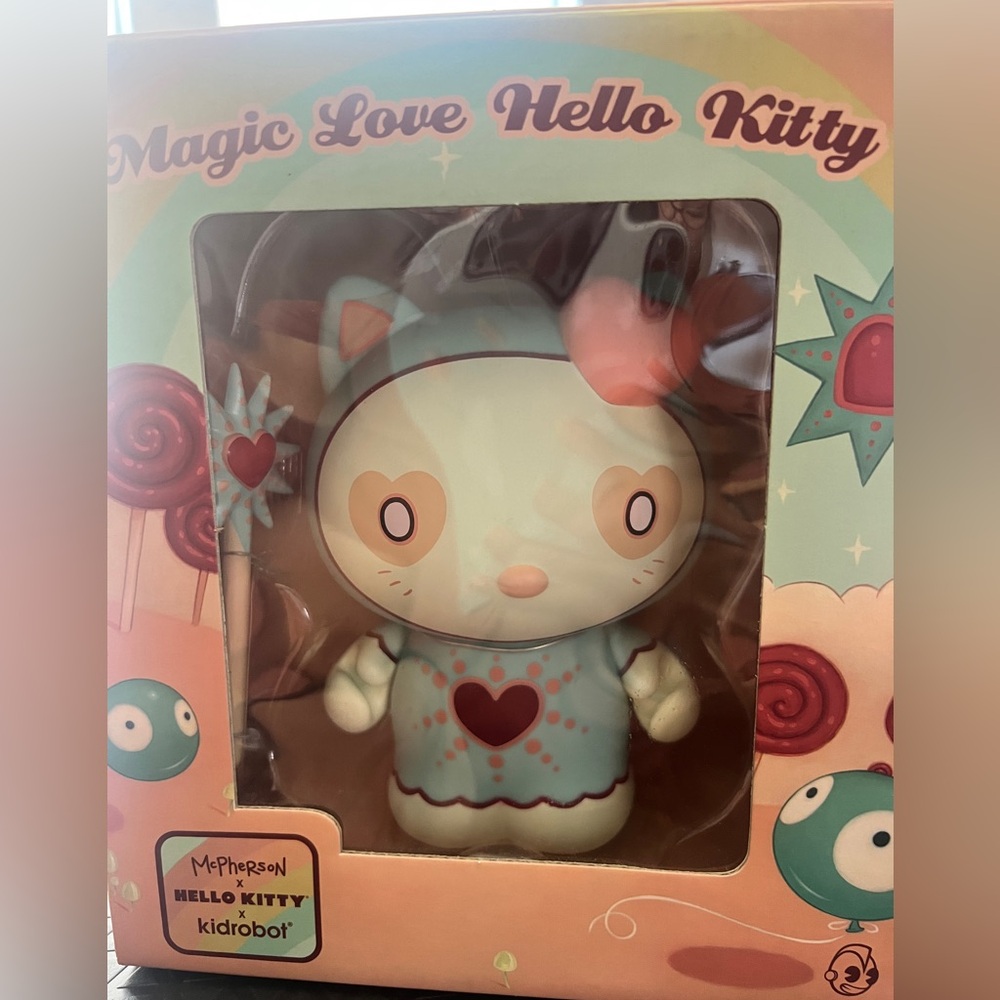 Kidrobot Hello Kitty 'Magic Love' Figure in Mint Green & Pink